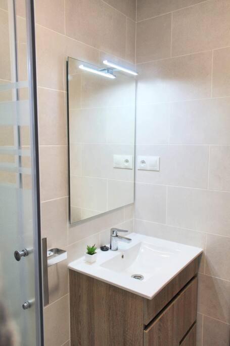דירות סנטנדר Linares 10 מראה חיצוני תמונה